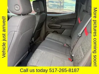 Chevrolet Colorado 2024 4x4 Z71 4 puertas Cabina Crew 5 pies. SB