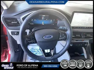 Ford Escape Híbrido 2023 AWD Platinum 4 puertas SUV