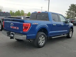 Ford F-150 2023 4x4 XLT 4 puertas SuperCrew 5.5 pies. SB