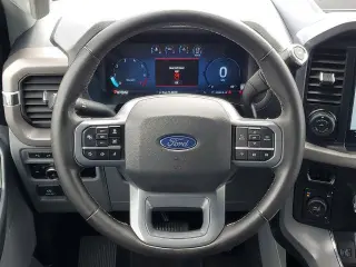 Ford F-150 2024 4x4 XLT 4 puertas SuperCrew 5.5 pies. SB