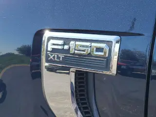 Ford F-150 2023 4x4 XLT 4 puertas SuperCrew 5.5 pies. SB
