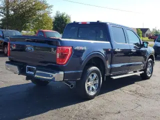 Ford F-150 2023 4x4 XLT 4 puertas SuperCrew 5.5 pies. SB