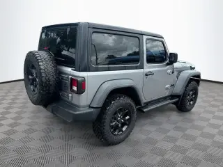 Jeep Wrangler 2020 4x4 Willys Sport 2 puertas SUV