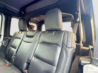 Jeep Wrangler Unlimited 2018 4x4 Sport 4 puertas SUV (lanzamiento a mitad de año)
