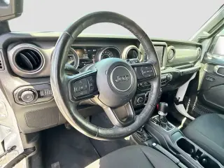 Jeep Wrangler Unlimited 2022 4x4 Sport 4 puertas SUV