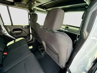 Jeep Wrangler Unlimited 2022 4x4 Sport 4 puertas SUV