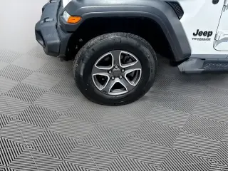 Jeep Wrangler Unlimited 2022 4x4 Sport 4 puertas SUV