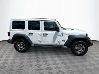Jeep Wrangler Unlimited 2022 4x4 Sport 4 puertas SUV