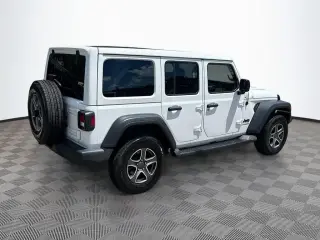 Jeep Wrangler Unlimited 2022 4x4 Sport 4 puertas SUV