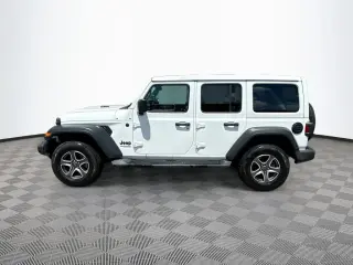 Jeep Wrangler Unlimited 2022 4x4 Sport 4 puertas SUV