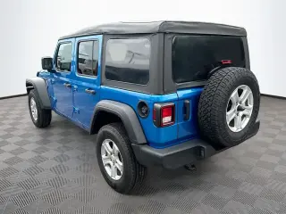 Jeep Wrangler Unlimited 2022 4x4 Jeep Beach Edition 4 puertas SUV