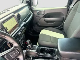 Jeep Wrangler Unlimited 2022 4x4 Sport 4 puertas SUV