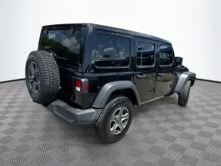 Jeep Wrangler Unlimited 2022 4x4 Sport 4 puertas SUV