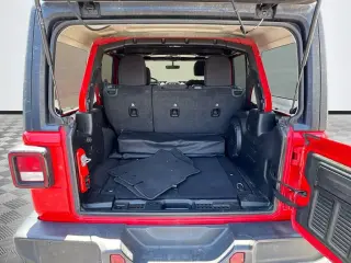 Jeep Wrangler Unlimited 2022 4x4 Sahara Altitude 4 puertas SUV