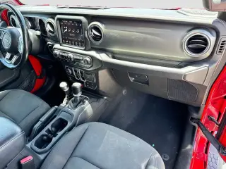 Jeep Wrangler Unlimited 2022 4x4 Sahara Altitude 4 puertas SUV