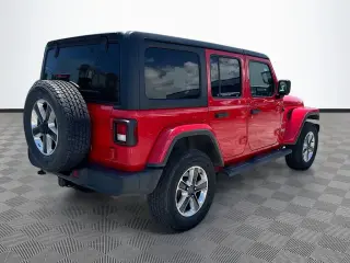 Jeep Wrangler Unlimited 2022 4x4 Sahara Altitude 4 puertas SUV
