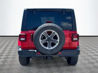 Jeep Wrangler Unlimited 2022 4x4 Sahara Altitude 4 puertas SUV