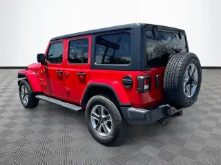Jeep Wrangler Unlimited 2022 4x4 Sahara Altitude 4 puertas SUV