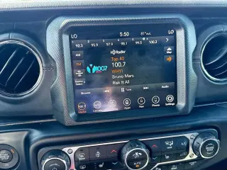 Jeep Wrangler Unlimited 2022 4x4 Sahara Altitude 4 puertas SUV