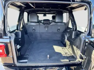 Jeep Wrangler Unlimited 2022 4x4 Sahara Altitude 4 puertas SUV
