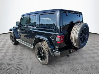 Jeep Wrangler Unlimited 2022 4x4 Sahara Altitude 4 puertas SUV