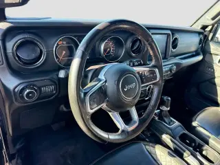 Jeep Wrangler Unlimited 2022 4x4 Sahara Altitude 4 puertas SUV
