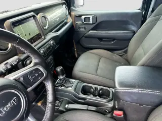 Jeep Wrangler 2023 4x4 Sahara 4 puertas SUV