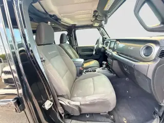 Jeep Wrangler 2023 4x4 Sahara 4 puertas SUV