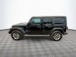 Jeep Wrangler 2023 4x4 Sahara 4 puertas SUV