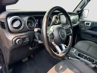 Jeep Wrangler 2023 4x4 Sahara 4 puertas SUV