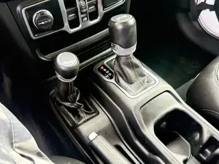 Jeep Wrangler Unlimited 2022 4x4 Sahara Altitude 4 puertas SUV