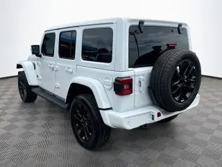Jeep Wrangler Unlimited 2022 4x4 Sahara Altitude 4 puertas SUV