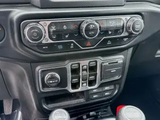 Jeep Wrangler 2023 4x4 Willys 4xe 4 puertas SUV