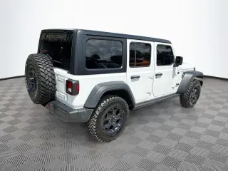 Jeep Wrangler 2023 4x4 Willys 4xe 4 puertas SUV