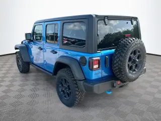 Jeep Wrangler 2023 4x4 Willys 4xe 4 puertas SUV