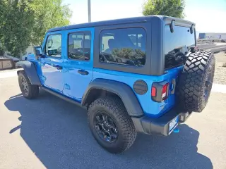 Jeep Wrangler 2023 4x4 Willys 4xe 4 puertas SUV