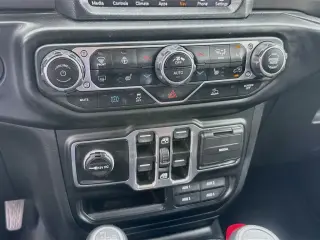Jeep Wrangler 2023 4x4 Willys 4xe 4 puertas SUV