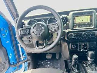 Jeep Wrangler 2023 4x4 Willys 4xe 4 puertas SUV