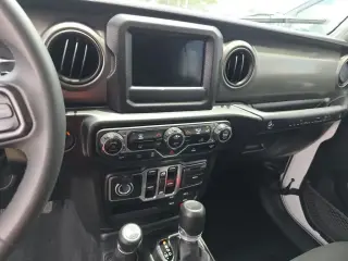 Jeep Wrangler 2023 4x4 Willys 4xe 4 puertas SUV