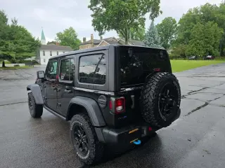Jeep Wrangler 2023 4x4 Willys 4xe 4 puertas SUV