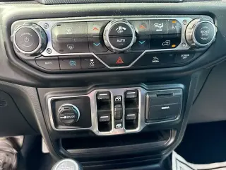 Jeep Wrangler 2023 4x4 Willys 4xe 4 puertas SUV