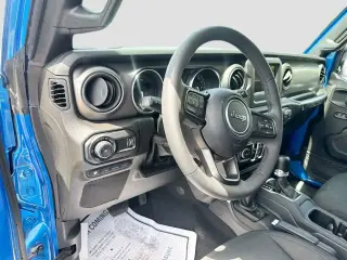 Jeep Wrangler 2023 4x4 Willys 4xe 4 puertas SUV
