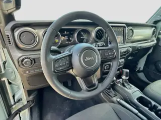 Jeep Wrangler 2023 4x4 Willys 4xe 4 puertas SUV