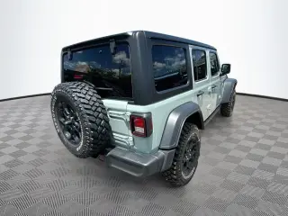 Jeep Wrangler 2023 4x4 Willys 4xe 4 puertas SUV