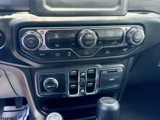 Jeep Wrangler 2023 4x4 Willys 4xe 4 puertas SUV