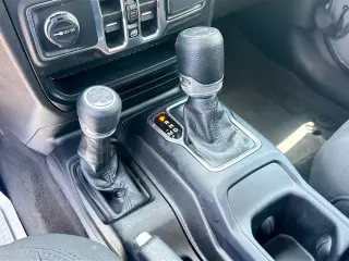 Jeep Wrangler 2023 4x4 Willys 4xe 4 puertas SUV