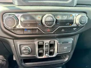 Jeep Wrangler 2023 4x4 Willys 4xe 4 puertas SUV