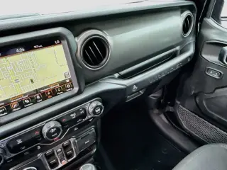 Jeep Wrangler 2023 4x4 Willys 4xe 4 puertas SUV