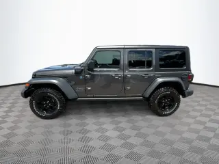 Jeep Wrangler 2023 4x4 Willys 4xe 4 puertas SUV