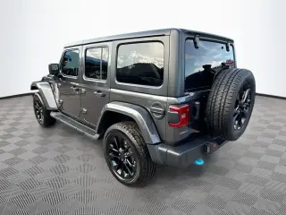 Jeep Wrangler 2023 4x4 Sahara 4xe 4 puertas SUV
